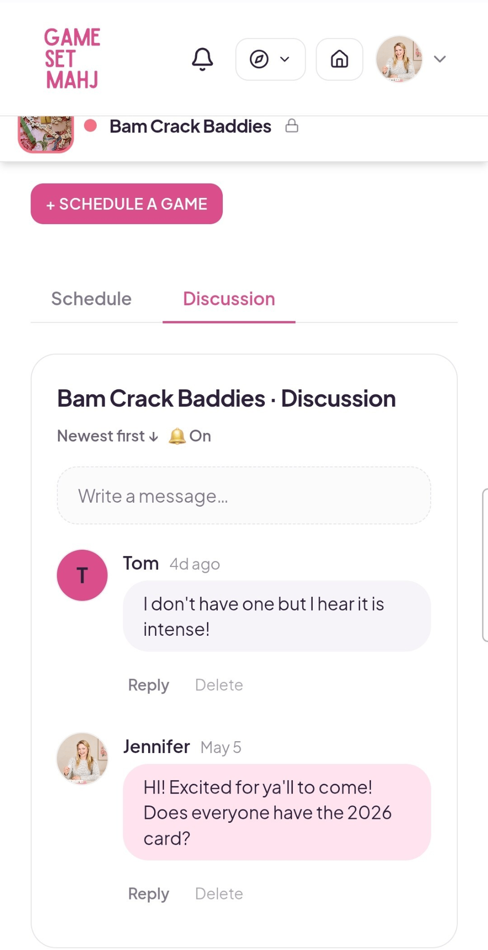 Bam Crack Baddies discussion board with messages from Tom and Jennifer